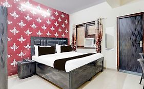 Super Hotel O Nehru Nagar Near Yashodha Hospital